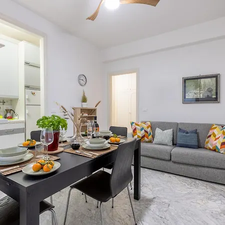 Bright And Modern X4 Apartment
